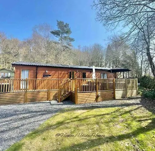 Hartland Lodge - White Cross Bay Holiday Park